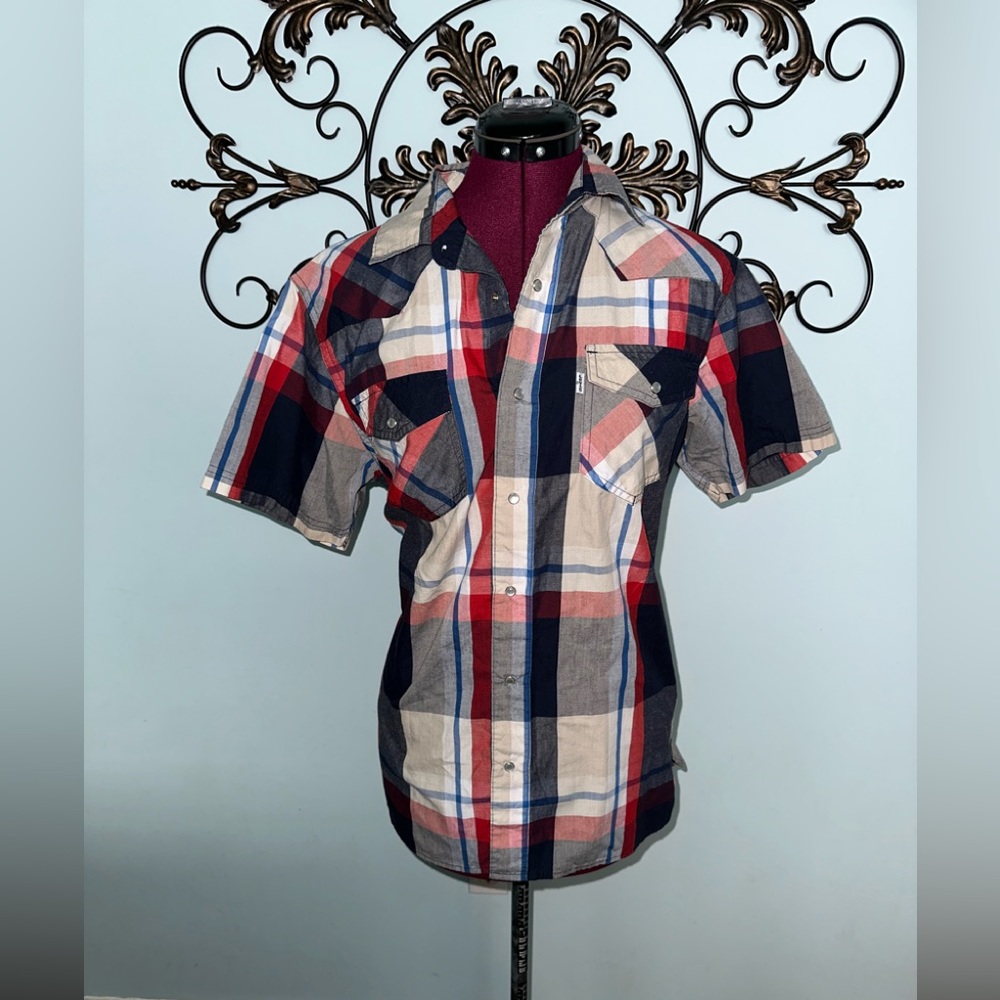 Vintage Levi's plaid button down shirt size medium